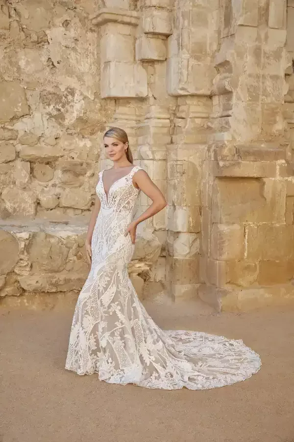 Robe de mariee fourreau sirene 2023 4